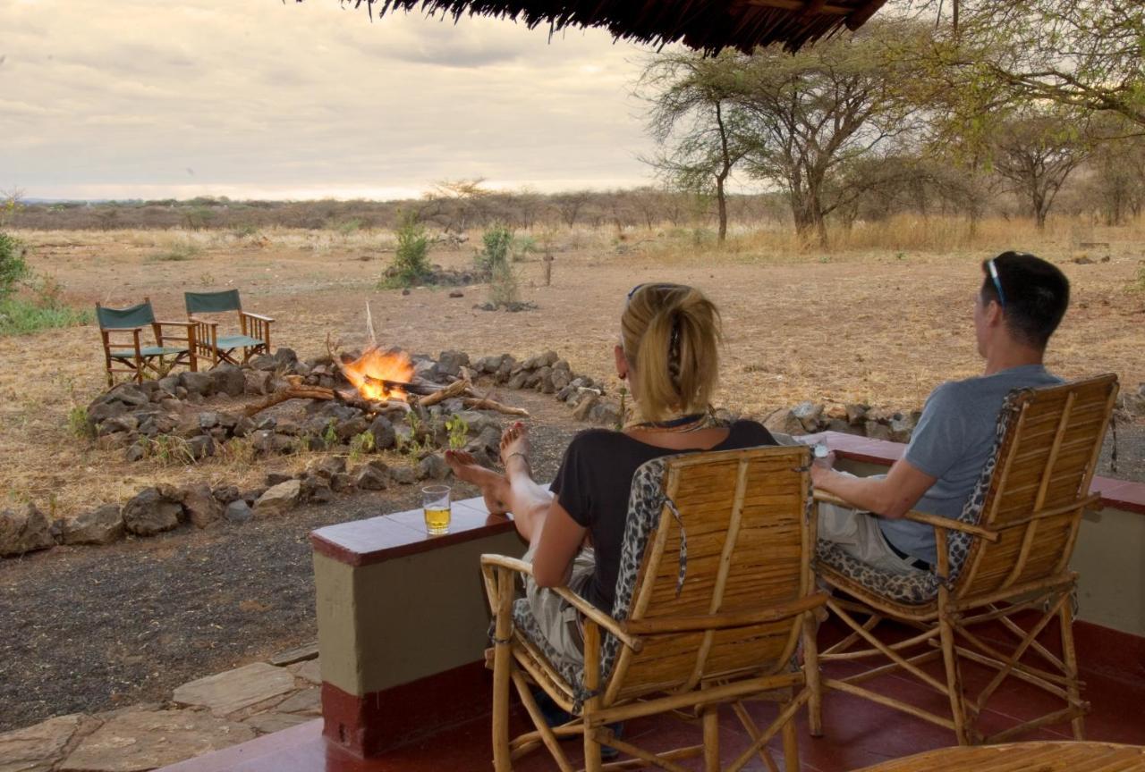 Tsavo West National Park Severin Safari Camp מראה חיצוני תמונה