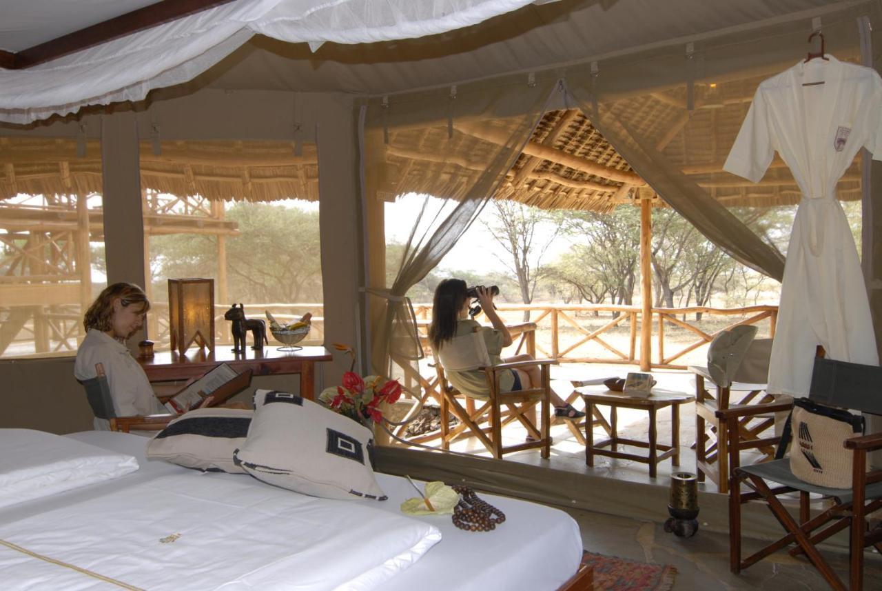 Tsavo West National Park Severin Safari Camp מראה חיצוני תמונה