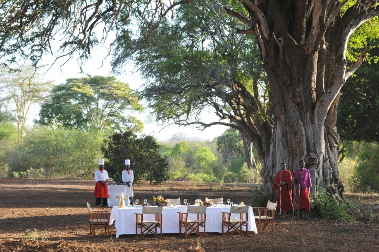 Tsavo West National Park Severin Safari Camp מראה חיצוני תמונה